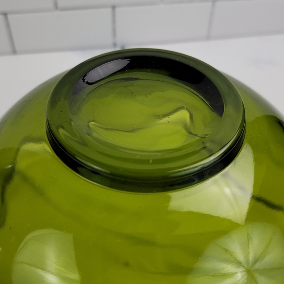 Vtg Avocado Green Tulip Rim Glass Bowl - Picture 7 of 15